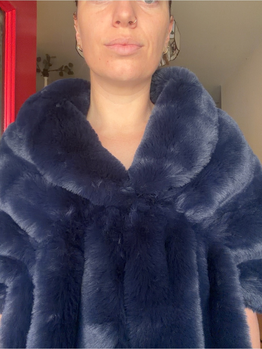 Faux fur stole/bolero shawl - Picture 2 of 14